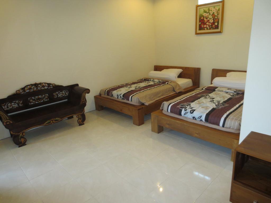 Putri Homestay Sanur Exterior foto